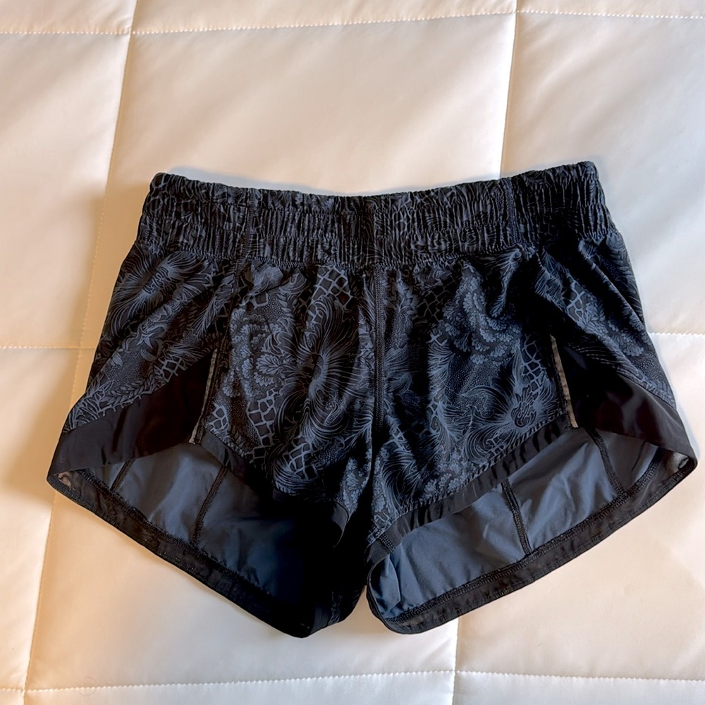 Lululemon Hotty Hot Shorts